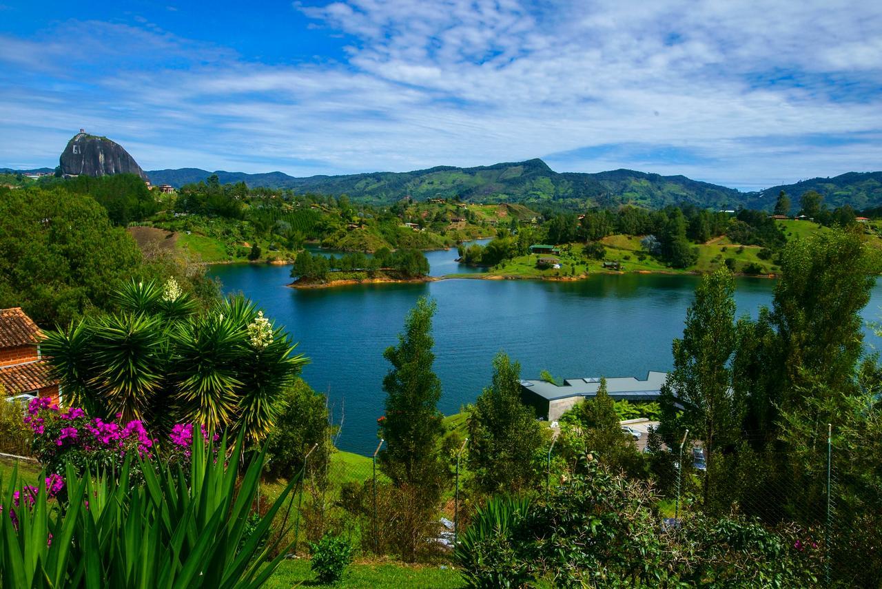 Happy Buddha Hostel & Lodge Guatapé Exteriér fotografie