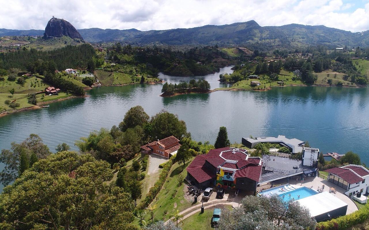 Happy Buddha Hostel & Lodge Guatapé Exteriér fotografie